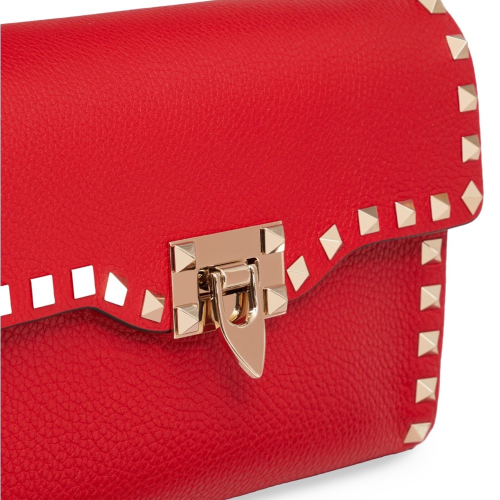 Valentino Garavani Rockstud grainy calfskin crossbody bag RED